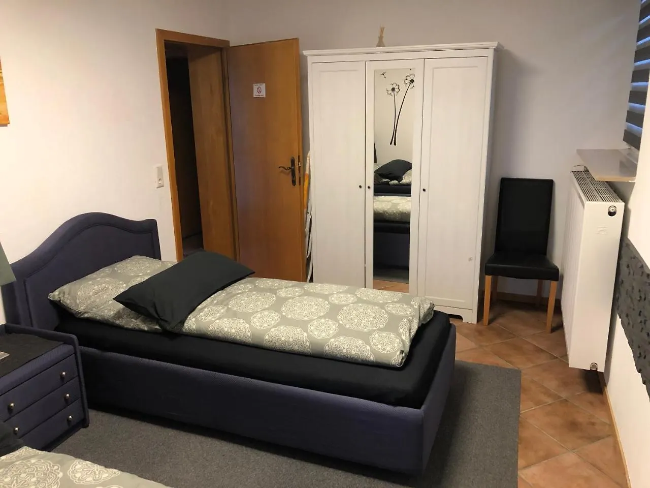 Messezimmer 4U Düsseldorf 3*,  Almanya